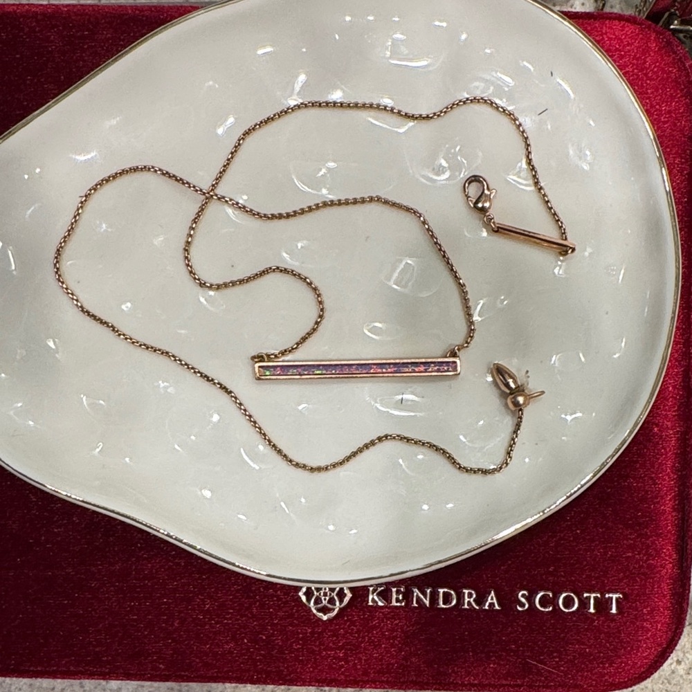 Kendra Scott Iridescent Rose Gold Necklace